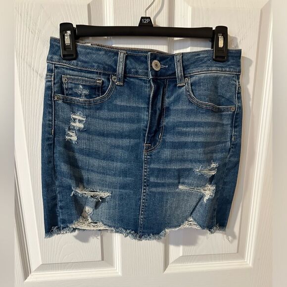 American Eagle High Rose Destructed Jean Skirt - Size 4 - Picture 1 of 10